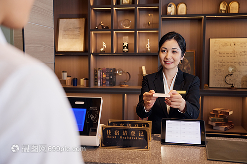 酒店前臺 顧客入住服務(wù)流程解析